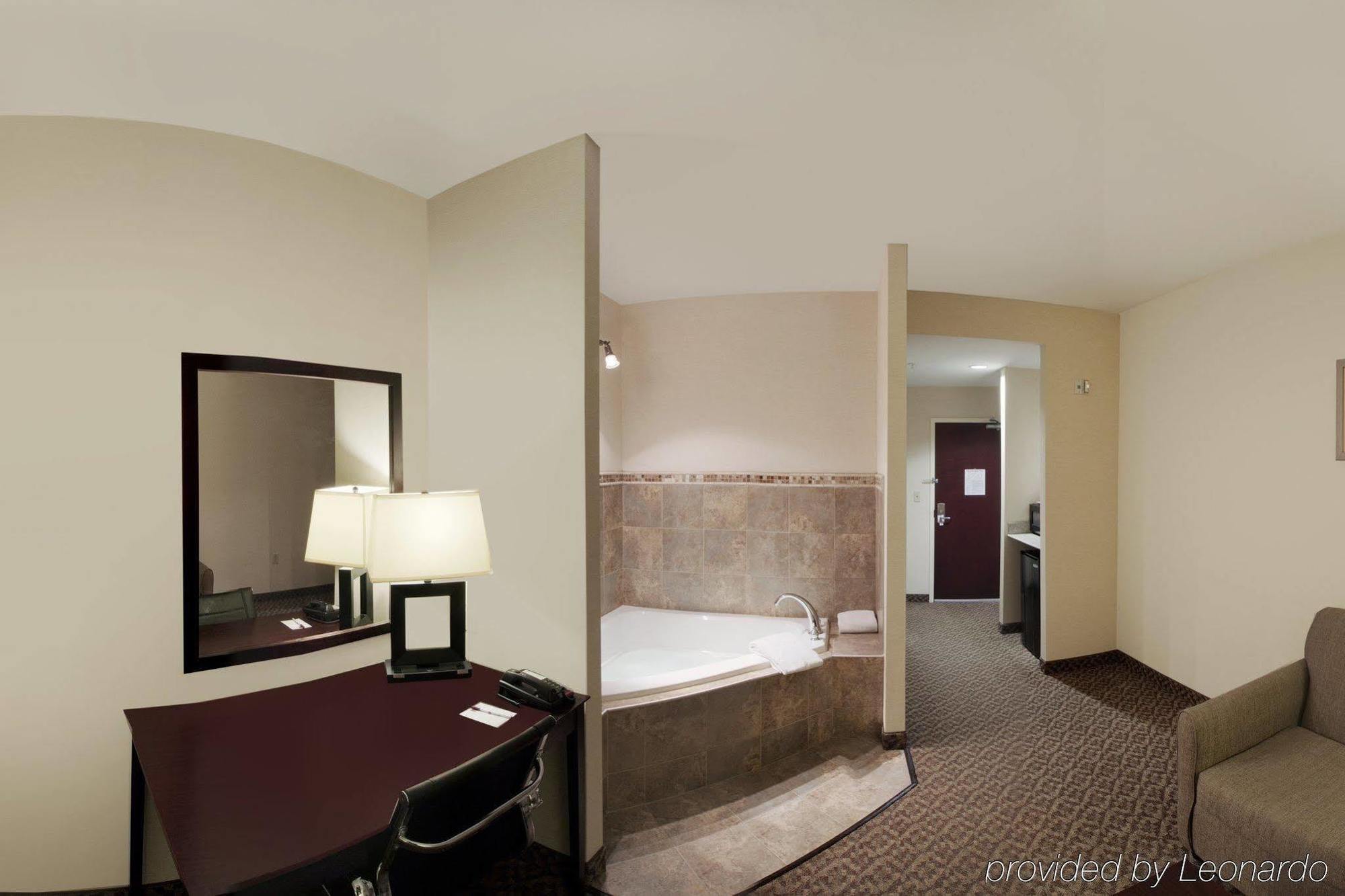 Cicero Grand - Syracuse North Hotel Exterior photo